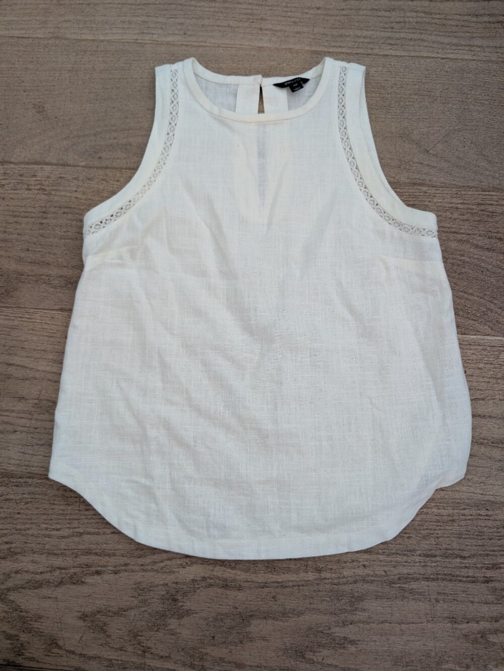 Rw&Co Linen Tank Top. Size Medium